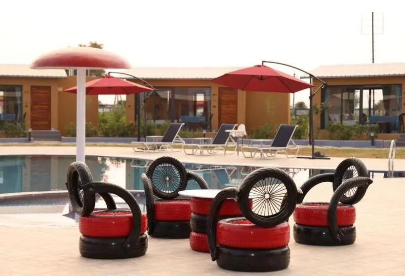 プールビュースタンダードルーム, Skd Resort And Club
