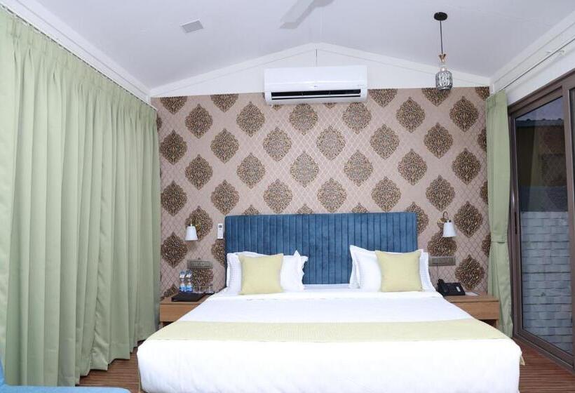 Quarto Estandar Vista Piscina, Skd Resort And Club