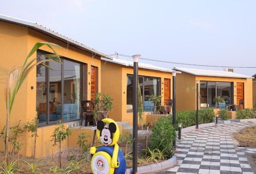 Quarto Estandar Vista Piscina, Skd Resort And Club