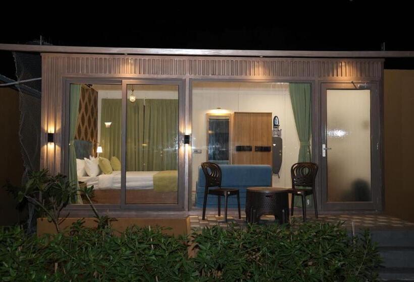 Escritório Estándar, Skd Resort And Club