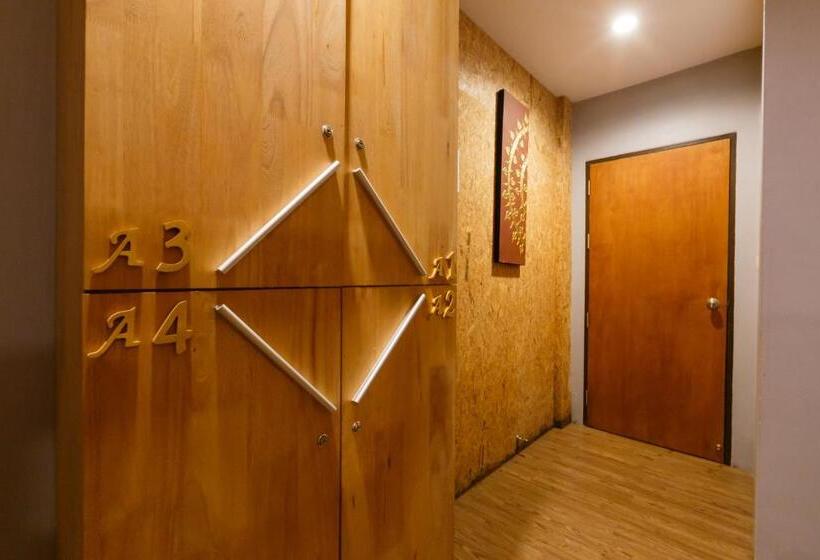 חדר סטנדרט לארבעה, Frutta Hostel