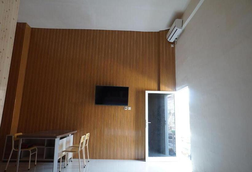 디럭스 스위트, Oyo 93205 Kusuma Hotel And Convention Hall