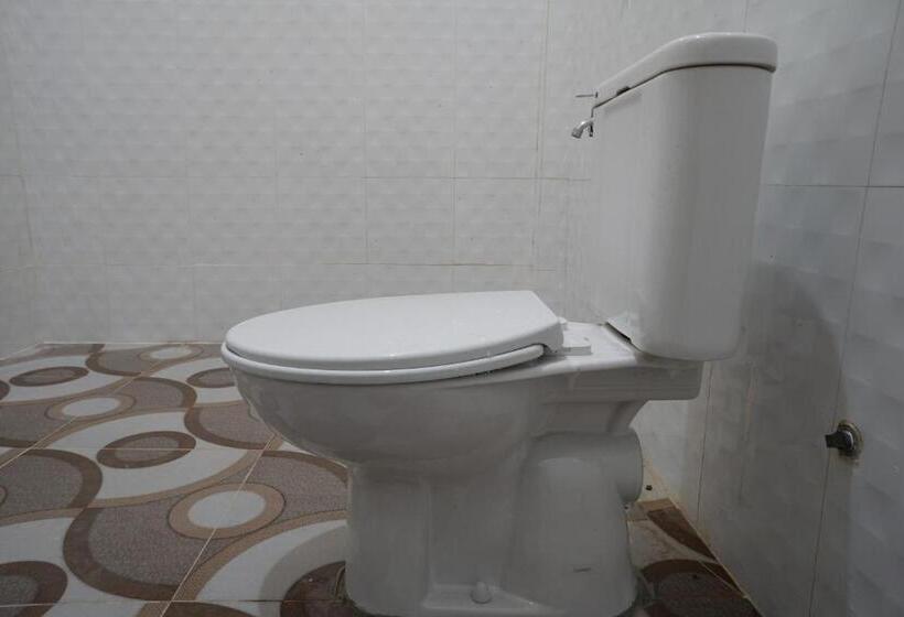 豪华房间, Oyo 93205 Kusuma Hotel And Convention Hall