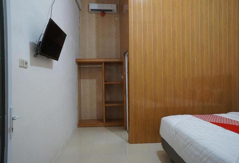 디럭스 룸, Oyo 93205 Kusuma Hotel And Convention Hall