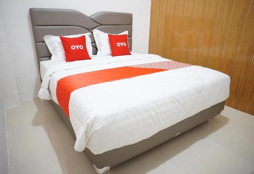 豪华房间, Oyo 93205 Kusuma Hotel And Convention Hall