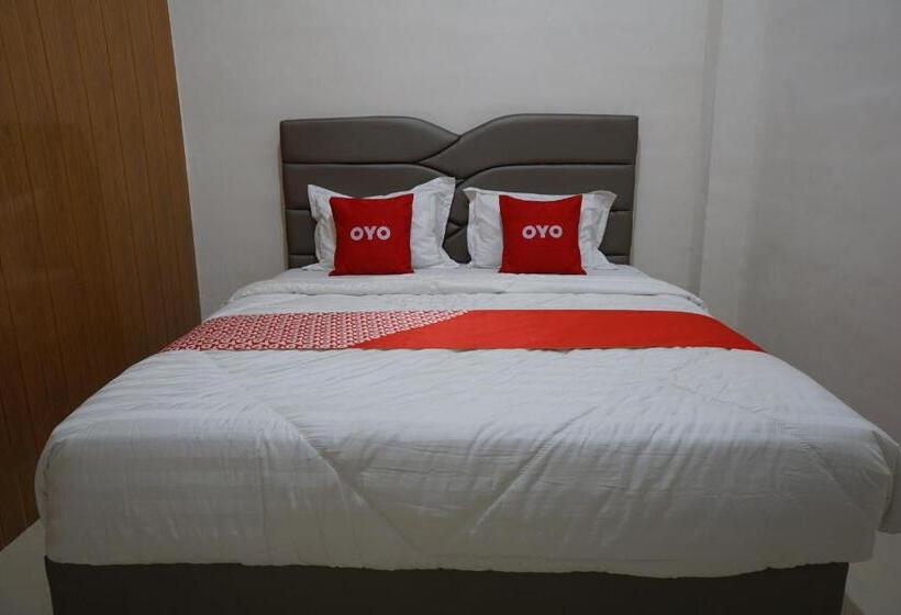 Номер Deluxe, Oyo 93205 Kusuma Hotel And Convention Hall