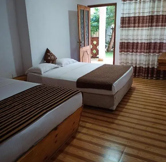 ファミリールーム, Beach Bungalow