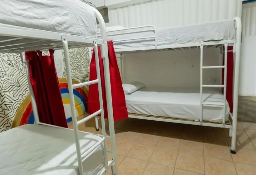 Vuode Makuusalissa, Hostel Saltwater