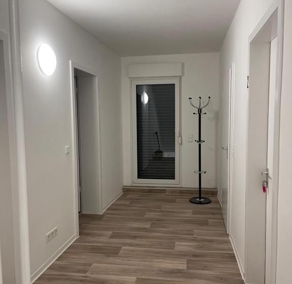 Трехместный Номер Стандарт Совместная Ванная, Monteurzimmer