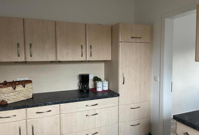 Номер Стандарт Трехместный, Monteurzimmer