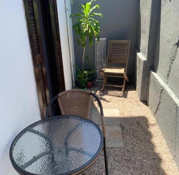 Quarto Deluxe com Sacada, Pousada Colonial Do Mar