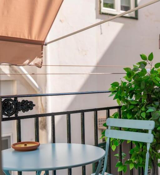 اتاق لوکس, Regina Suite