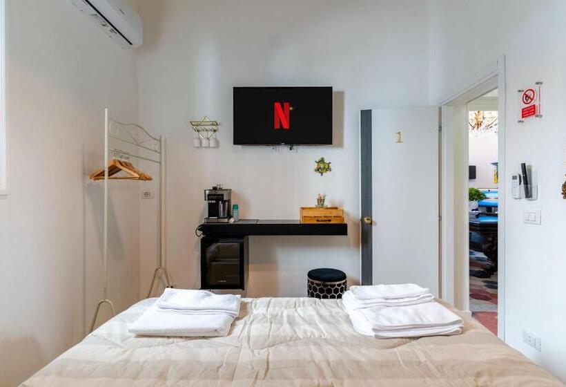 اتاق استاندارد, Regina Suite