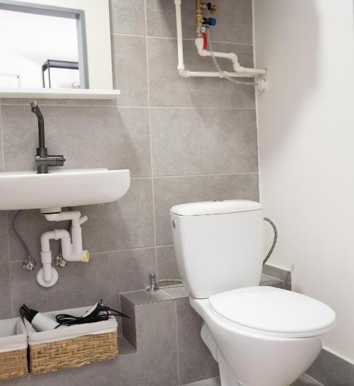 آپارتمان لوکس 1 خوابه, White Wolf House Hostel & Apartments