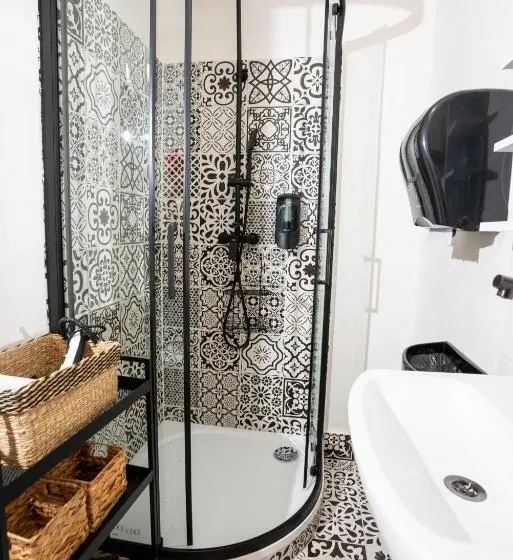 اتاق استاندارد, White Wolf House Hostel & Apartments