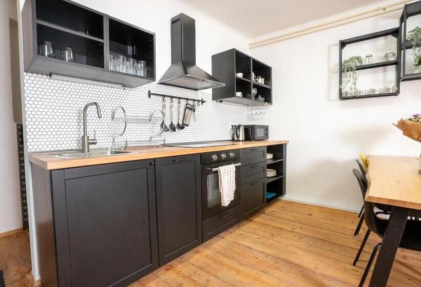 اتاق استاندارد, White Wolf House Hostel & Apartments