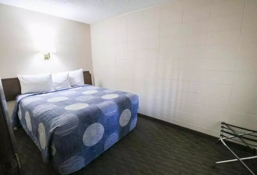 ベーシックトリプルルーム, Bear Lodge Motel