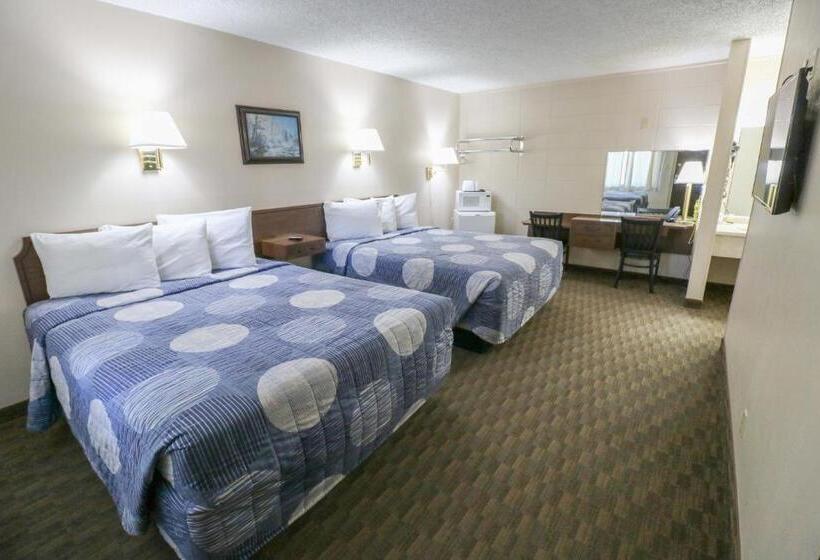 基本三人间, Bear Lodge Motel