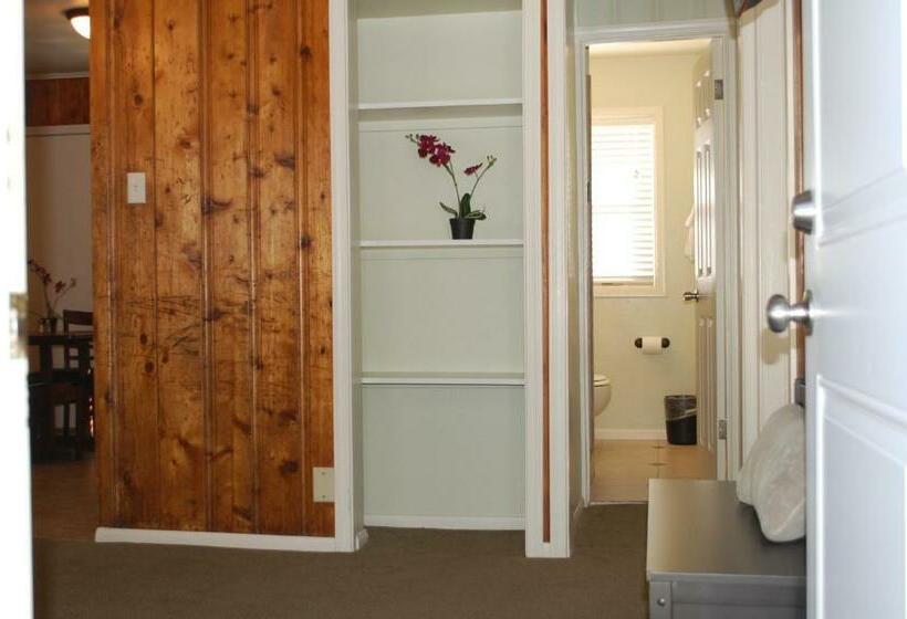 غرفة قياسية, El Rancho Motel