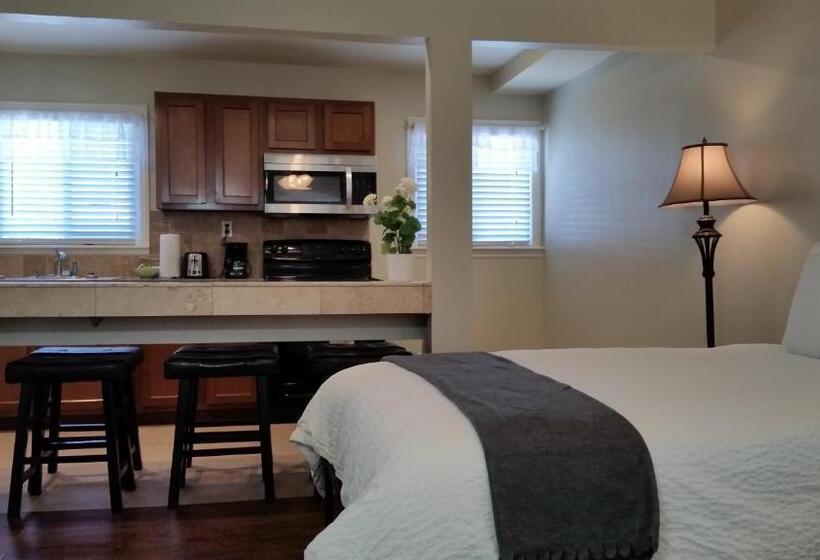 جناح غرفتين نوم, El Rancho Motel