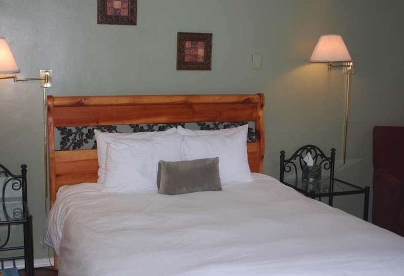 غرفه قياسيه سريرين مزدوجين, El Rancho Motel