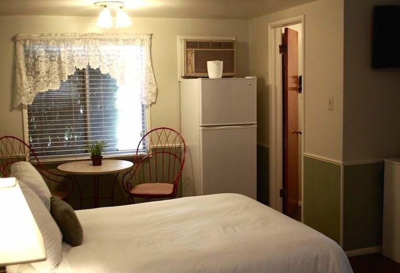 Номер Стандарт 2 Двуспальные Кровати, El Rancho Motel