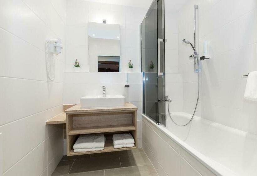 شقة غرفة واحدة, Altmünsterhof