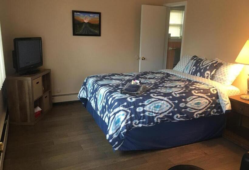 庭の見えるジュニアスイート, Big Bear Lodge