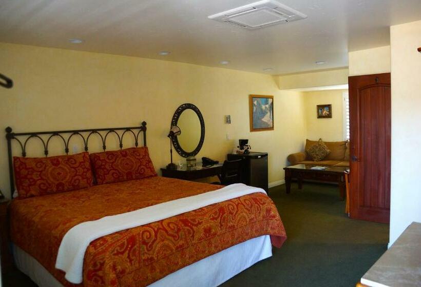 带大床的高级房间, Castillo Inn At The Beach