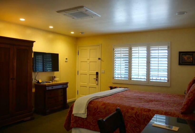 غرفة سوبيريور سرير كينج, Castillo Inn At The Beach