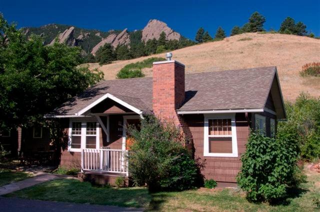 2 Bedroom House, Colorado Chautauqua Cottages