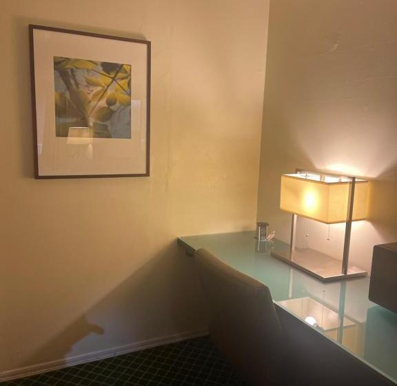 غرفة كلاسيكية سرير كينج, Columbus Motor Inn