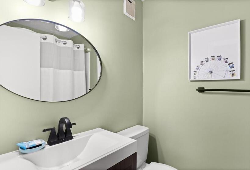Номер Стандарт, Dry Dock Inn