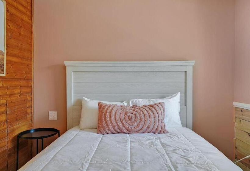 Номер Стандарт, Dry Dock Inn