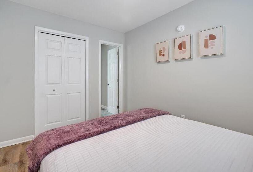 Апартаменты 1 Спальня с Балконом, Dry Dock Inn