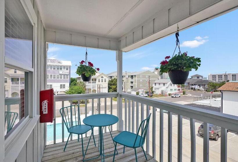 Апартаменты 1 Спальня с Балконом, Dry Dock Inn