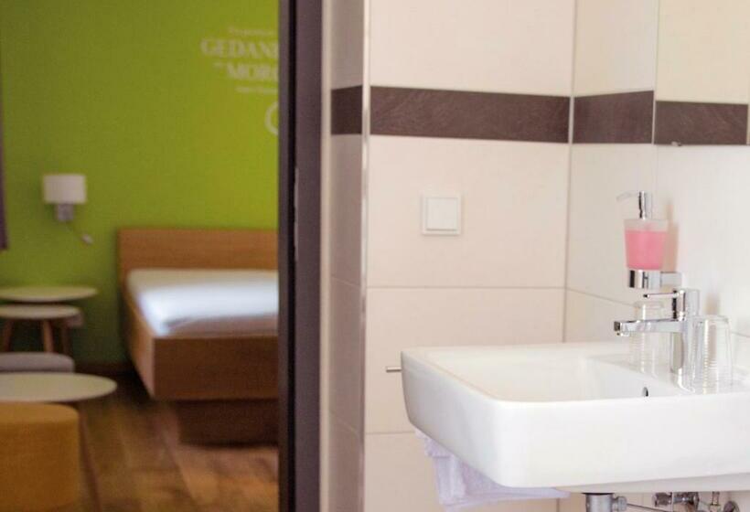 标准间, Gleiseins