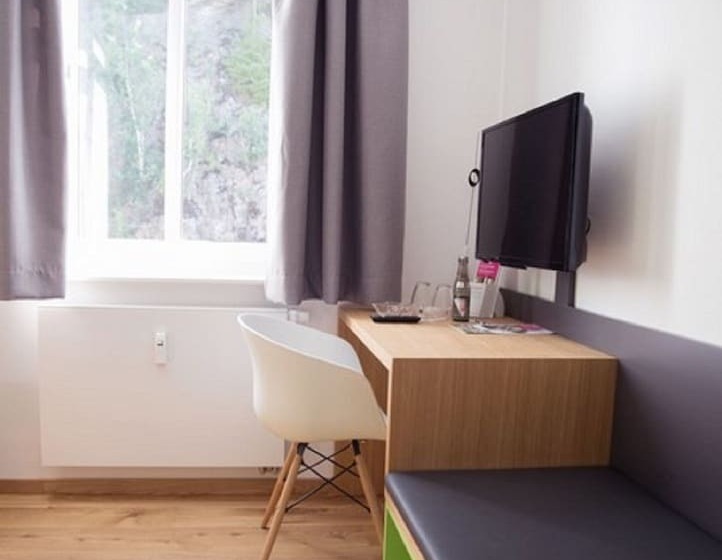 غرفة قياسية, Gleiseins