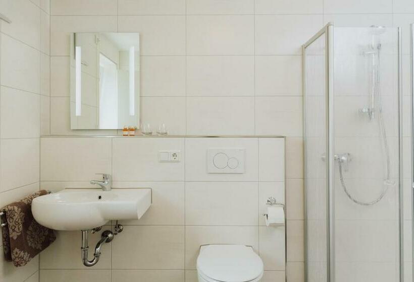 Номер Стандарт, Gästehaus Hötzl