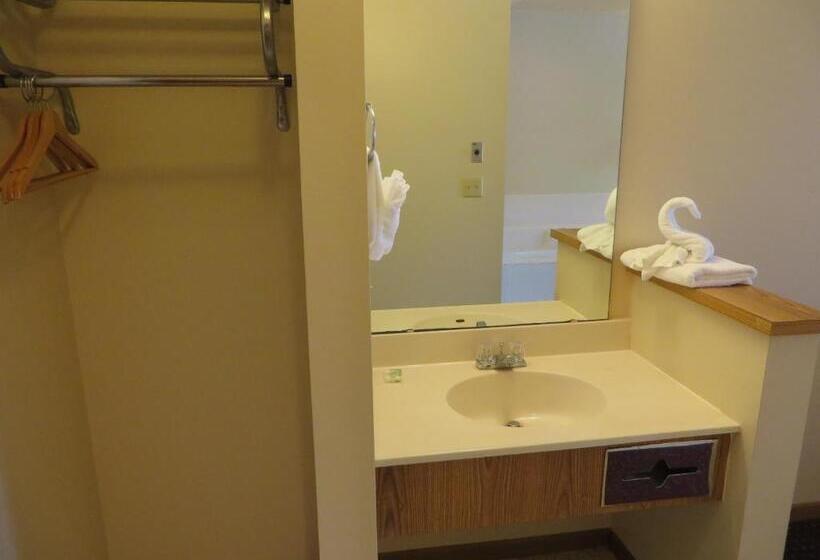 Quarto Estandar Cama King, Malibu Inn