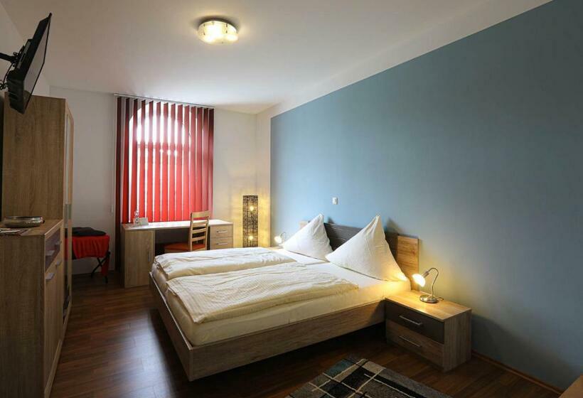 Quarto Estandar, Pension Leonardo