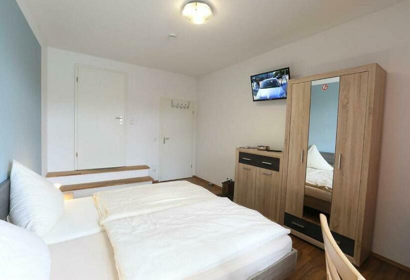 Quarto Estandar, Pension Leonardo