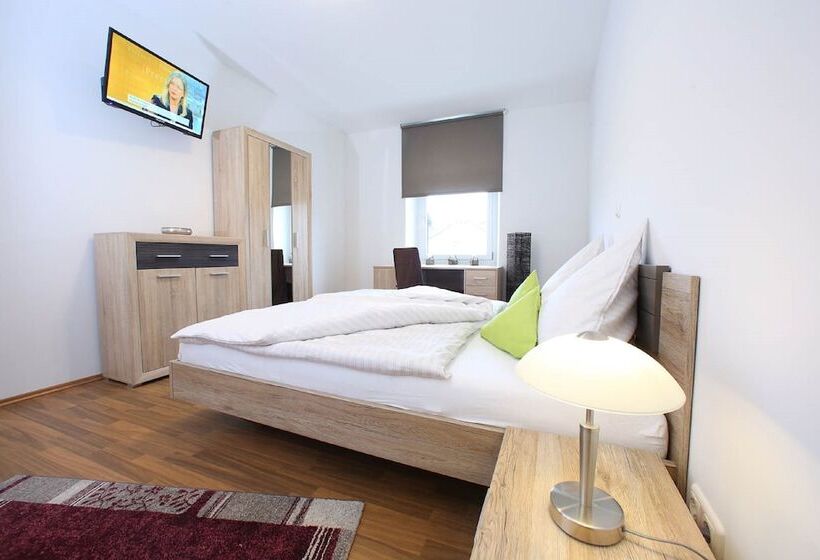 Quarto Estandar, Pension Leonardo