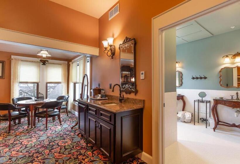 غرفة سوبيريور, Steele Mansion Inn & Gathering Hub