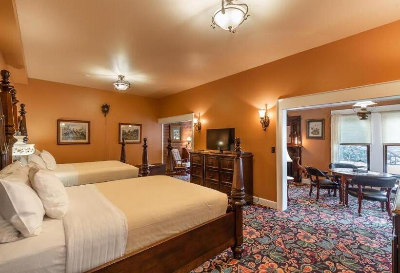 غرفة سوبيريور, Steele Mansion Inn & Gathering Hub