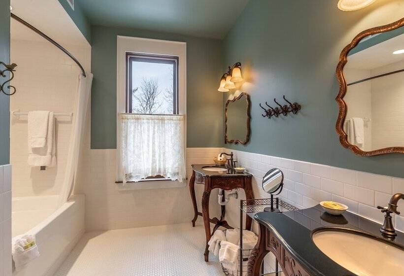 غرفة قياسية, Steele Mansion Inn & Gathering Hub