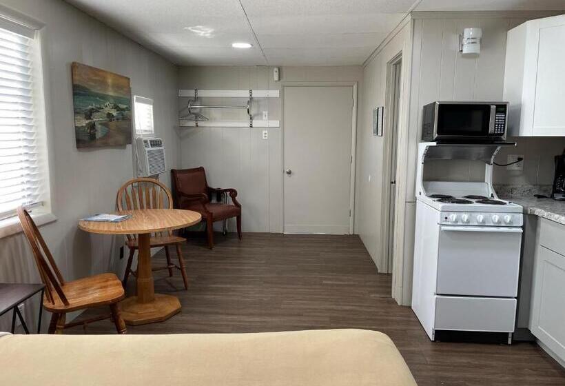 スタンダードスタジオ, Sunset Beach Resort