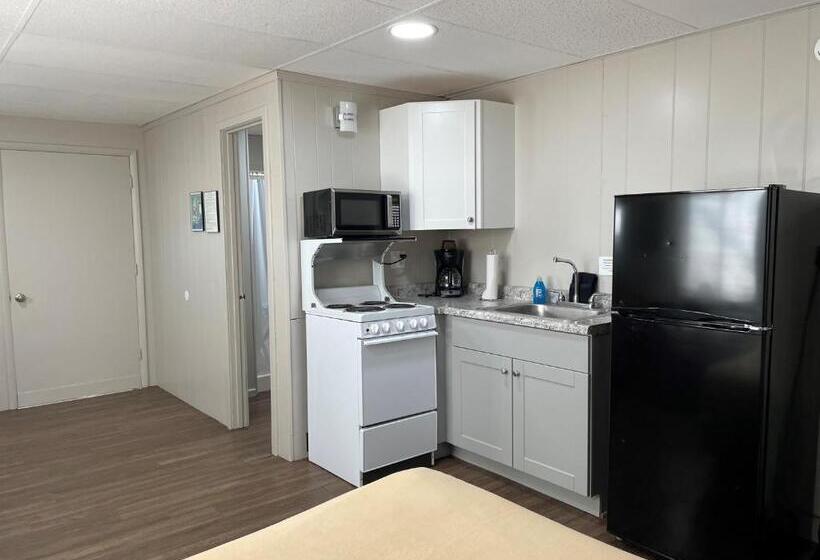 スタンダードスタジオ, Sunset Beach Resort