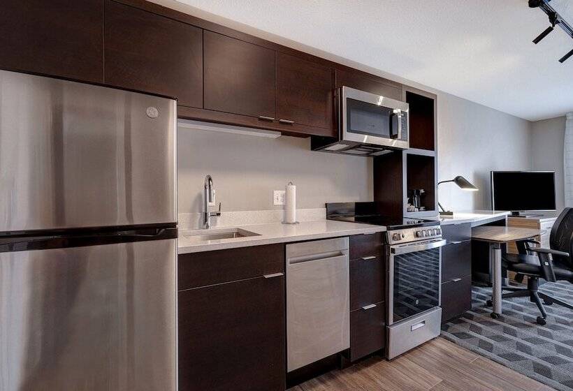 جناح, Towneplace Suites By Marriott Monroe