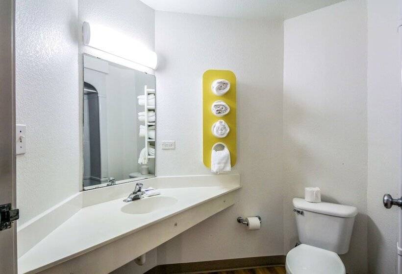 جناح ديلوكس, Motel 6 New Braunfels